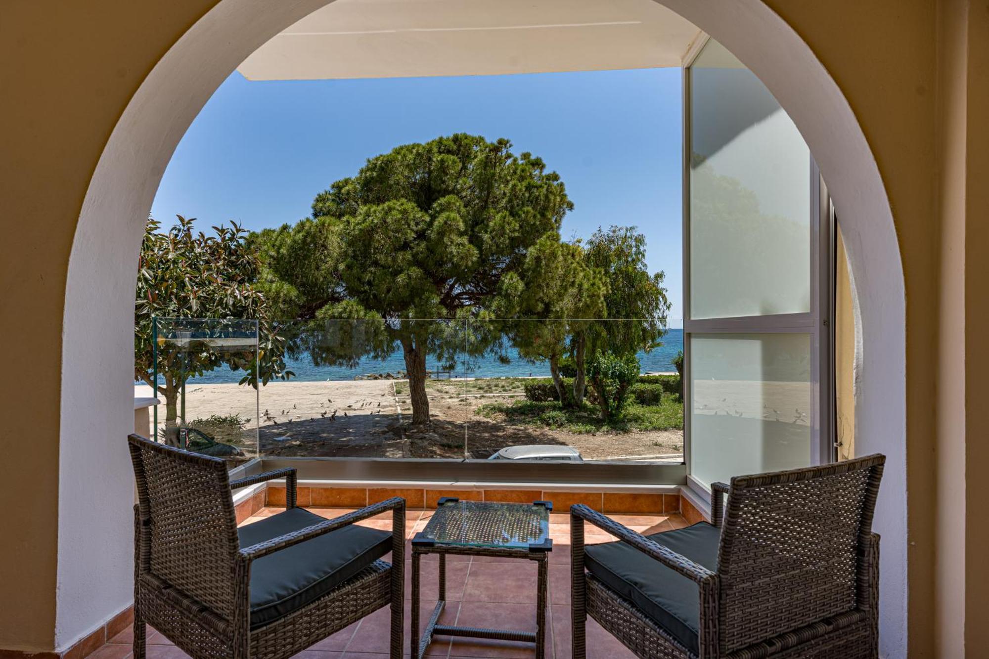 Seafront Spirit Suites Закинтос Экстерьер фото