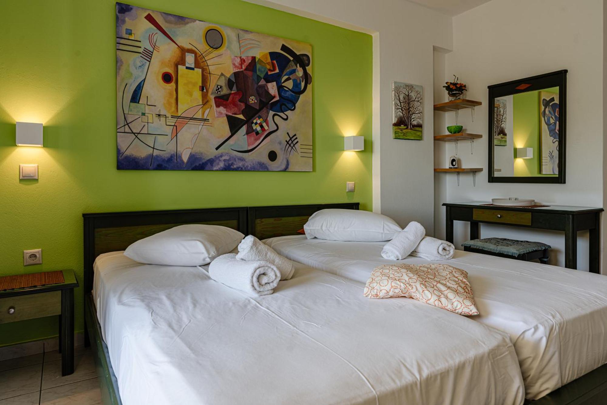Seafront Spirit Suites Закинтос Номер фото