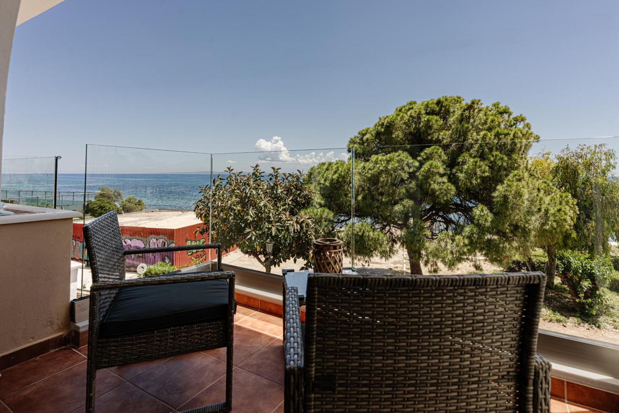 Seafront Spirit Suites Закинтос Номер фото