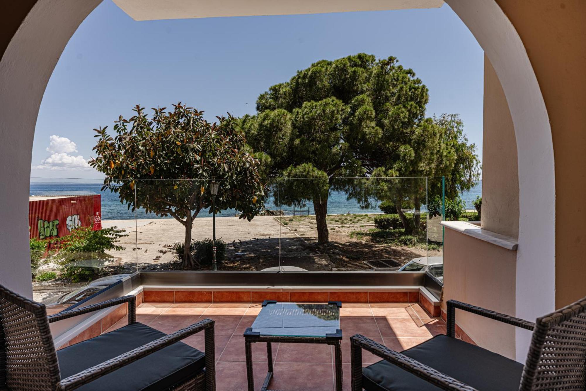 Seafront Spirit Suites Закинтос Номер фото